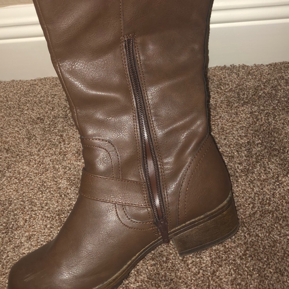 Brown Riding Boots - Picture 4 of 7